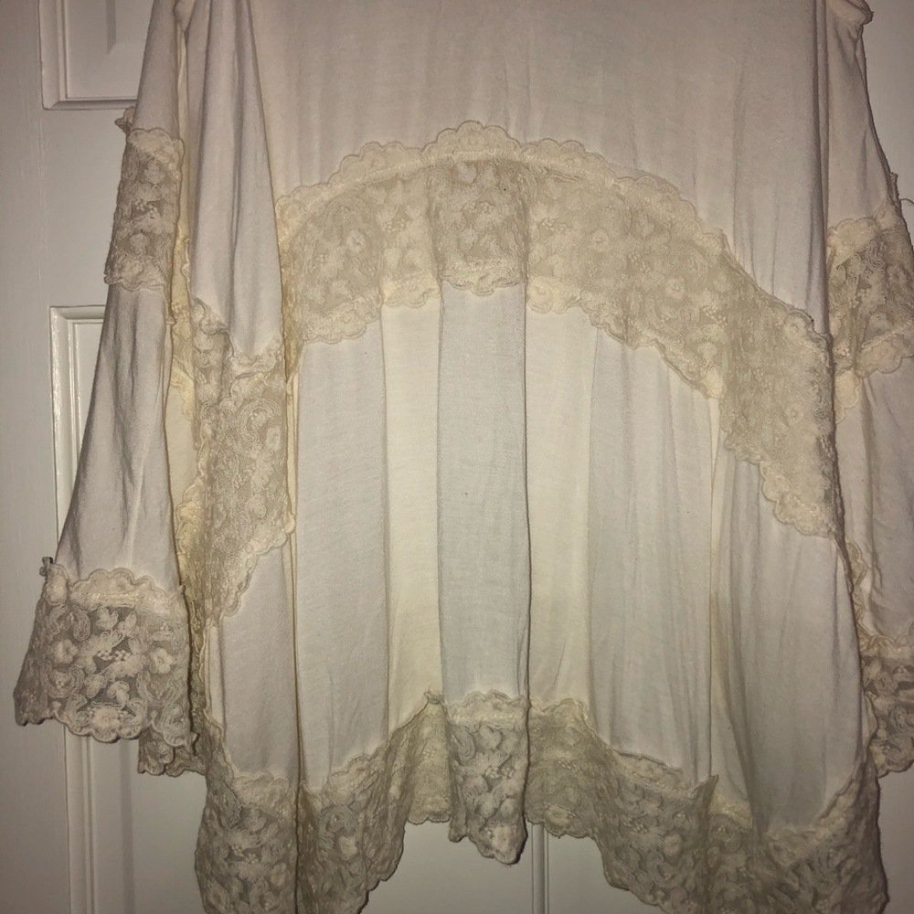 Lace Tank - Picture 3 of 4